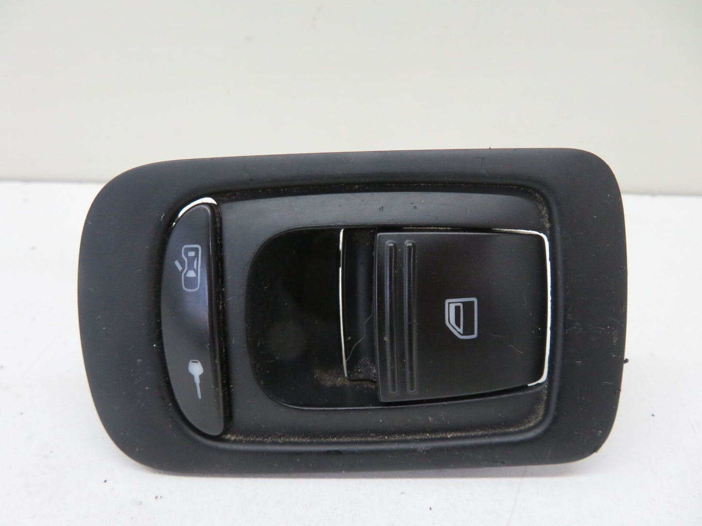 PORSCHE CAYENNE 955 OSR REAR WINDOW SWITCH 7L5959858 2003-2006 1634-11