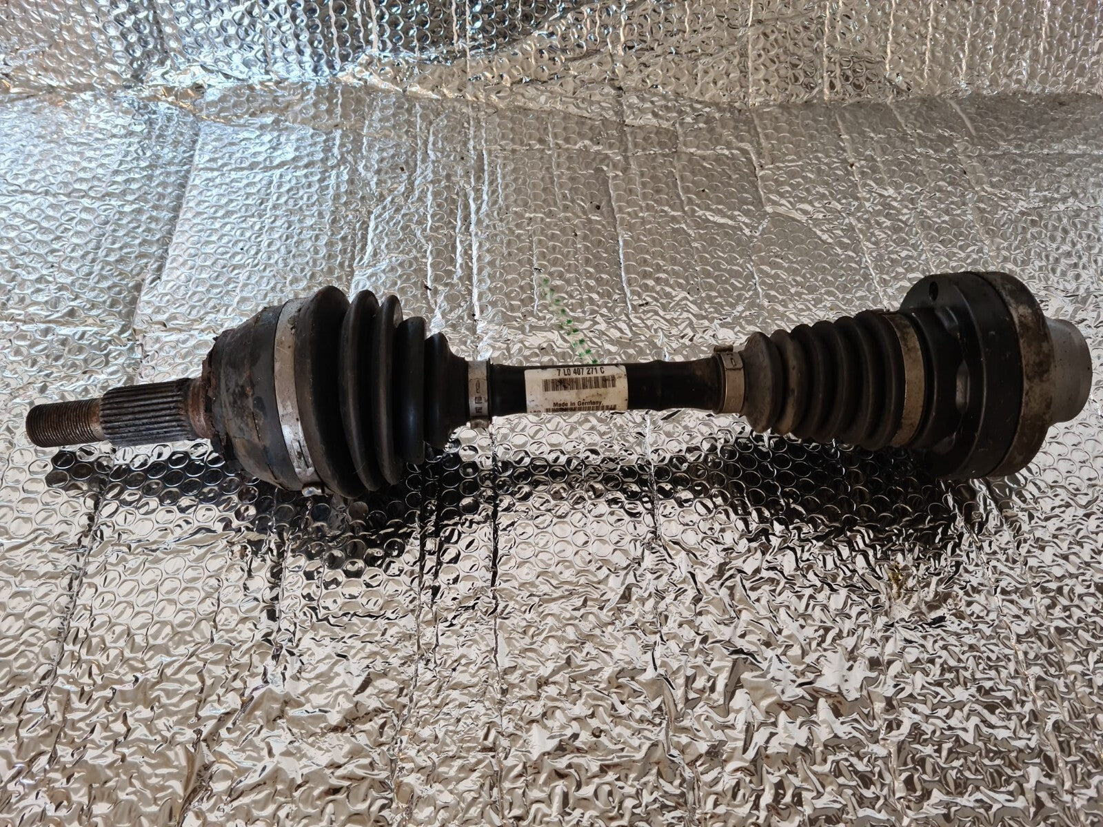 PORSCHE CAYENNE S 955 V8 FRONT PASSENGER NS DRIVESHAFT 7l0407271c 2003-2007 SA