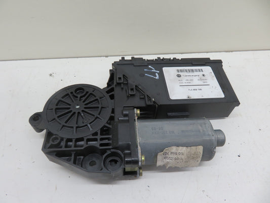PORSCHE CAYENNE 955 REAR LEFT WINDOW MOTOR 7L0959795 2003-2007 1752-17