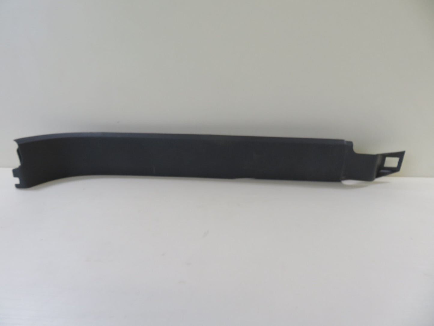VW TOURAN NSR PASSENGER REAR DOOR SILL TRIM 1T0853371B 2003-2009 1711-1