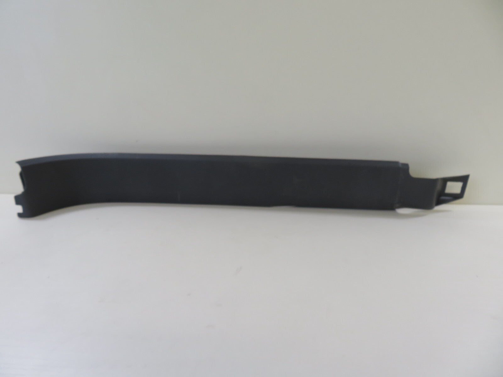 VW TOURAN NSR PASSENGER REAR DOOR SILL TRIM 1T0853371B 2003-2009 1711-1