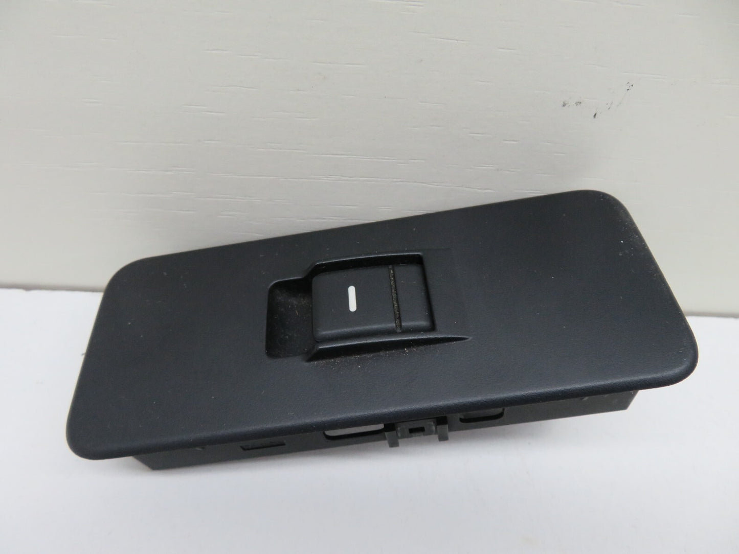 RANGE ROVER SPORT L320 REAR WINDOW SWITCH YUD501070 2005-2009 1235-22