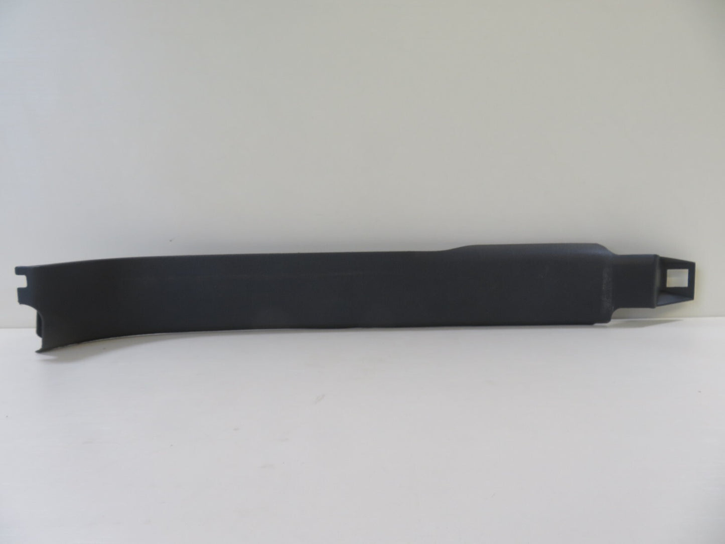 VW TOURAN OSR DRIVER REAR DOOR SILL TRIM 1T0853372B 2003-2009 1711-2
