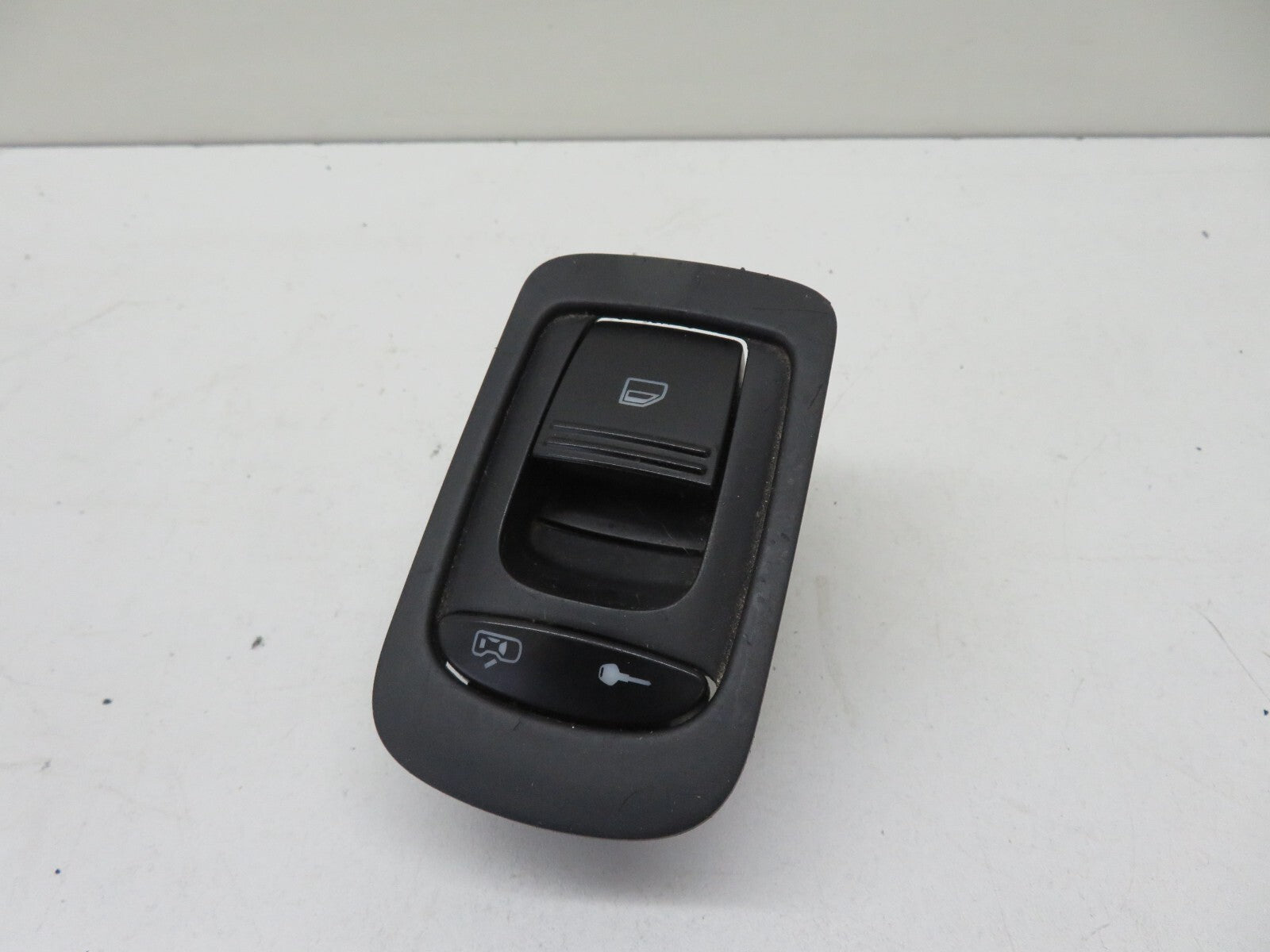 PORSCHE CAYENNE 955 OSR REAR WINDOW SWITCH 7L5959858 2003-2006 1634-11