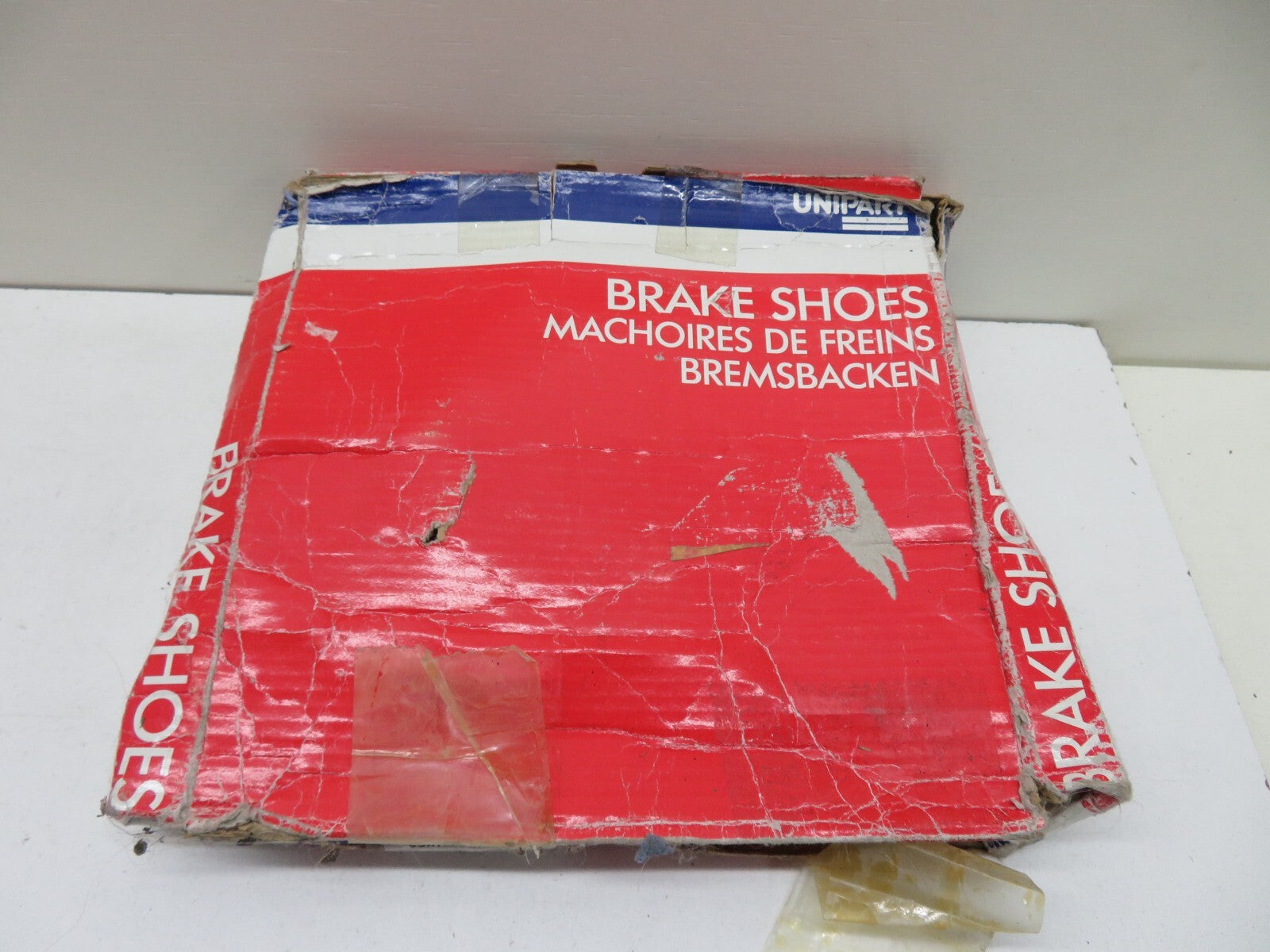 REAR BRAKE SHOES FOR PEUGEOT 306 205 309 UNIPART GBS1136AF