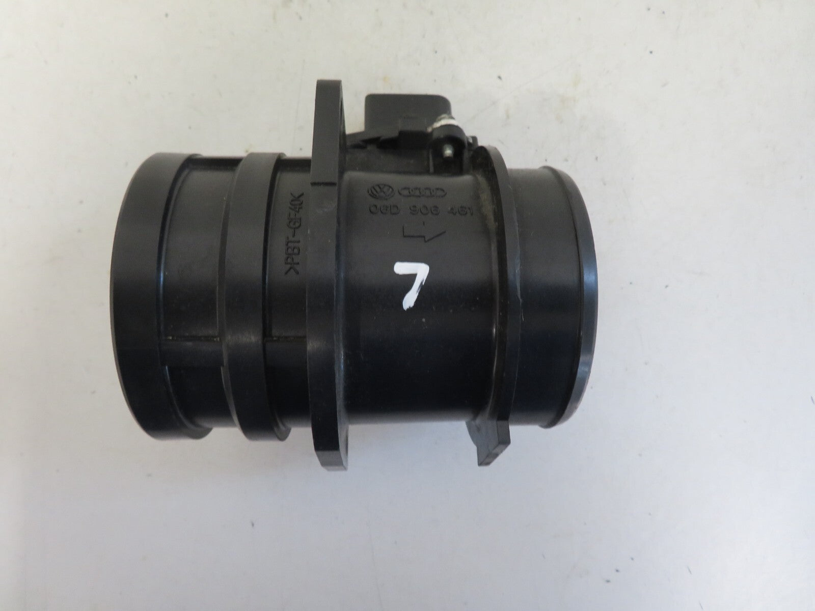 AUDI 2.0 TSFI AIR FLOW METER VW 06D906461 2004- MIX1333-7