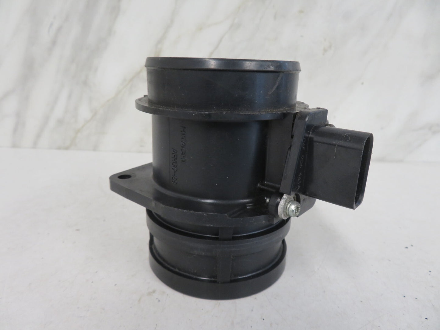 AUDI 2.0 TSFI AIR FLOW METER VW 06D906461 2004- MIX1333-7