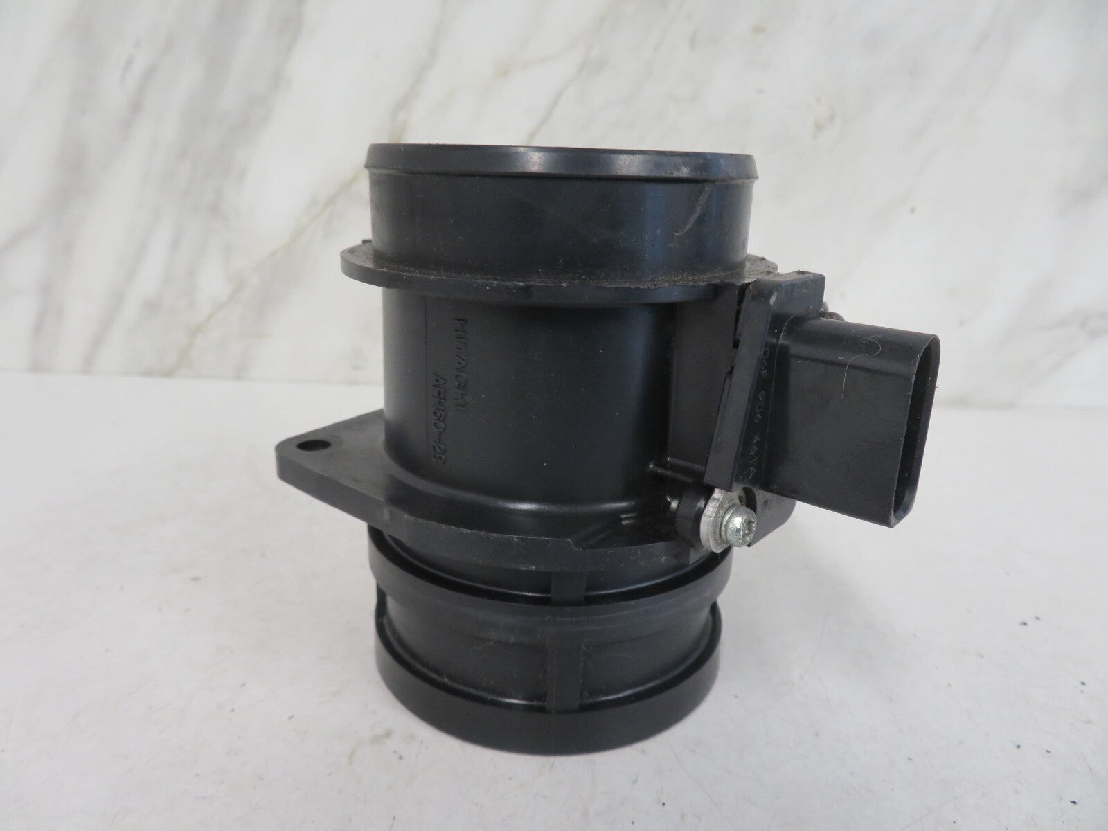 AUDI 2.0 TSFI AIR FLOW METER VW 06D906461 2004- MIX1333-7
