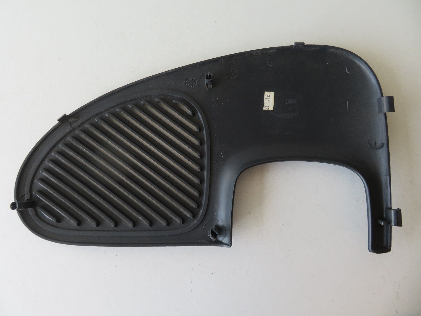 RENAULT CLIO MK2 REAR SPEAKER COVER NS 1998-2006 AMS1700