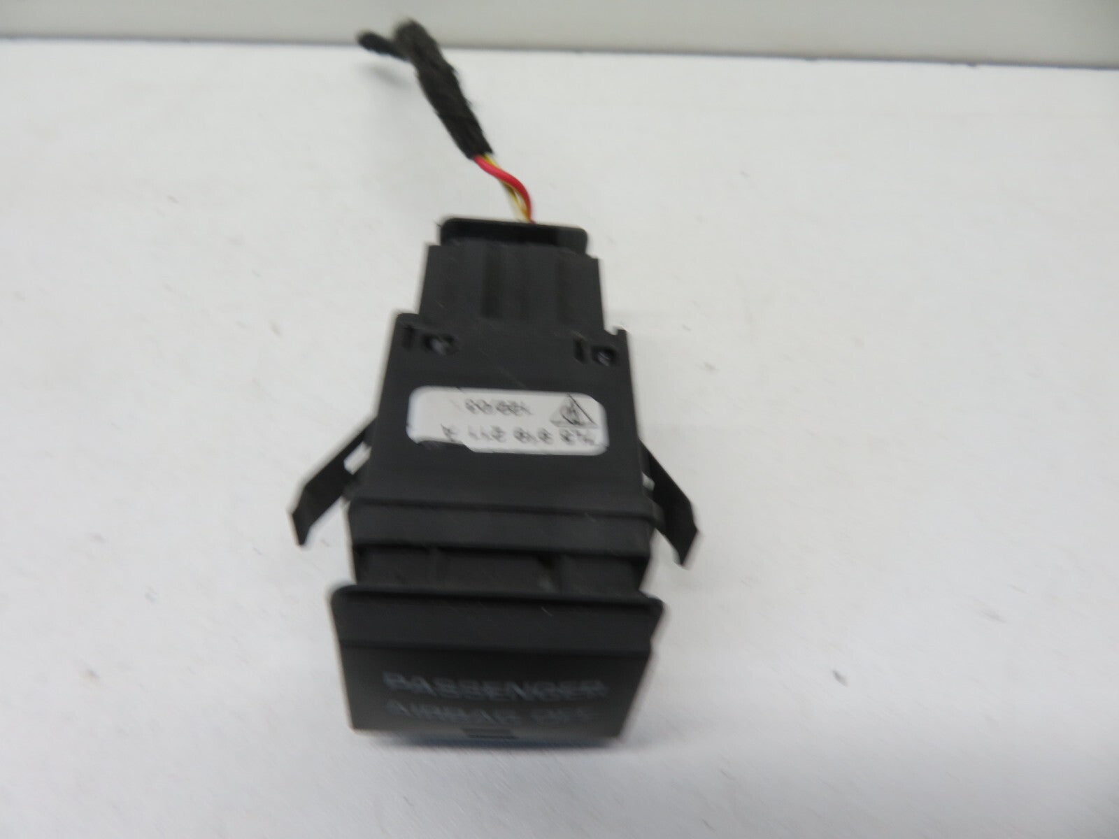 PORSCHE CAYENNE 955 PASSENGER AIRBAG OFF SWITCH 7L5919211A 2003-2006 1721-21