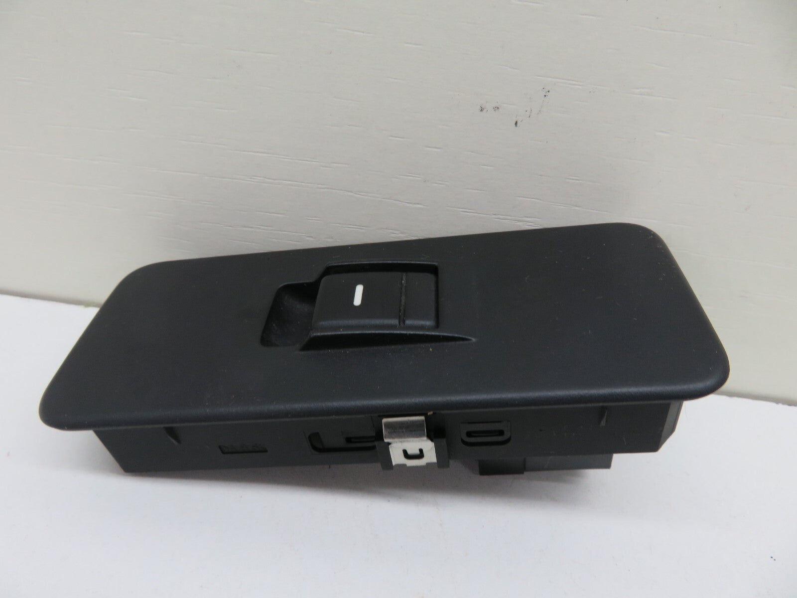 RANGE ROVER SPORT L320 REAR WINDOW SWITCH YUD501070 2005-2009 1235-23