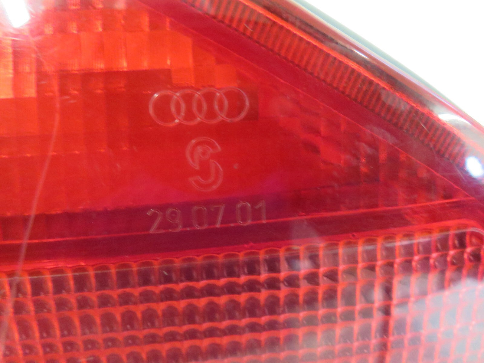 AUDI A3 NS PASSENGER REAR TAIL LIGHT 1996-2000 BK