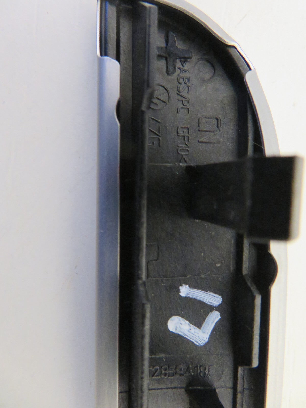 VW TOURAN OS DRIVER DASHBOARD TRIM 1T2858418C 2003-2009 1019-17