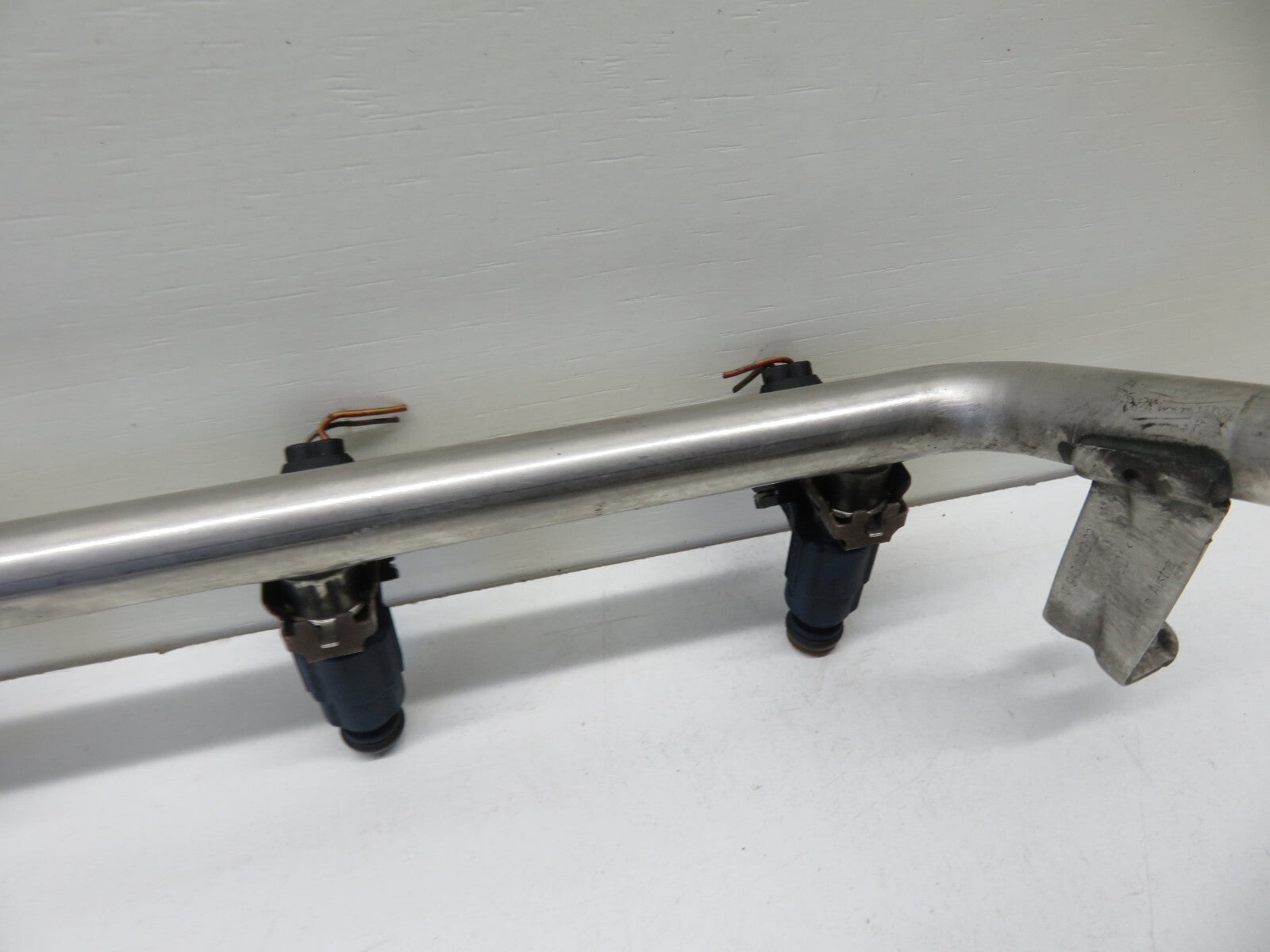 PORSCHE CAYENNE 955 V8 FUEL INJECTORS AND RAIL 0280156101 2003-2006 1804-2