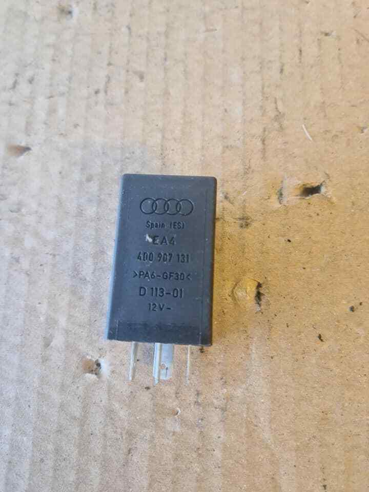 AUDI A3 8L ENTRY LIGHT RELAY 4D0 907 131 1998-2003