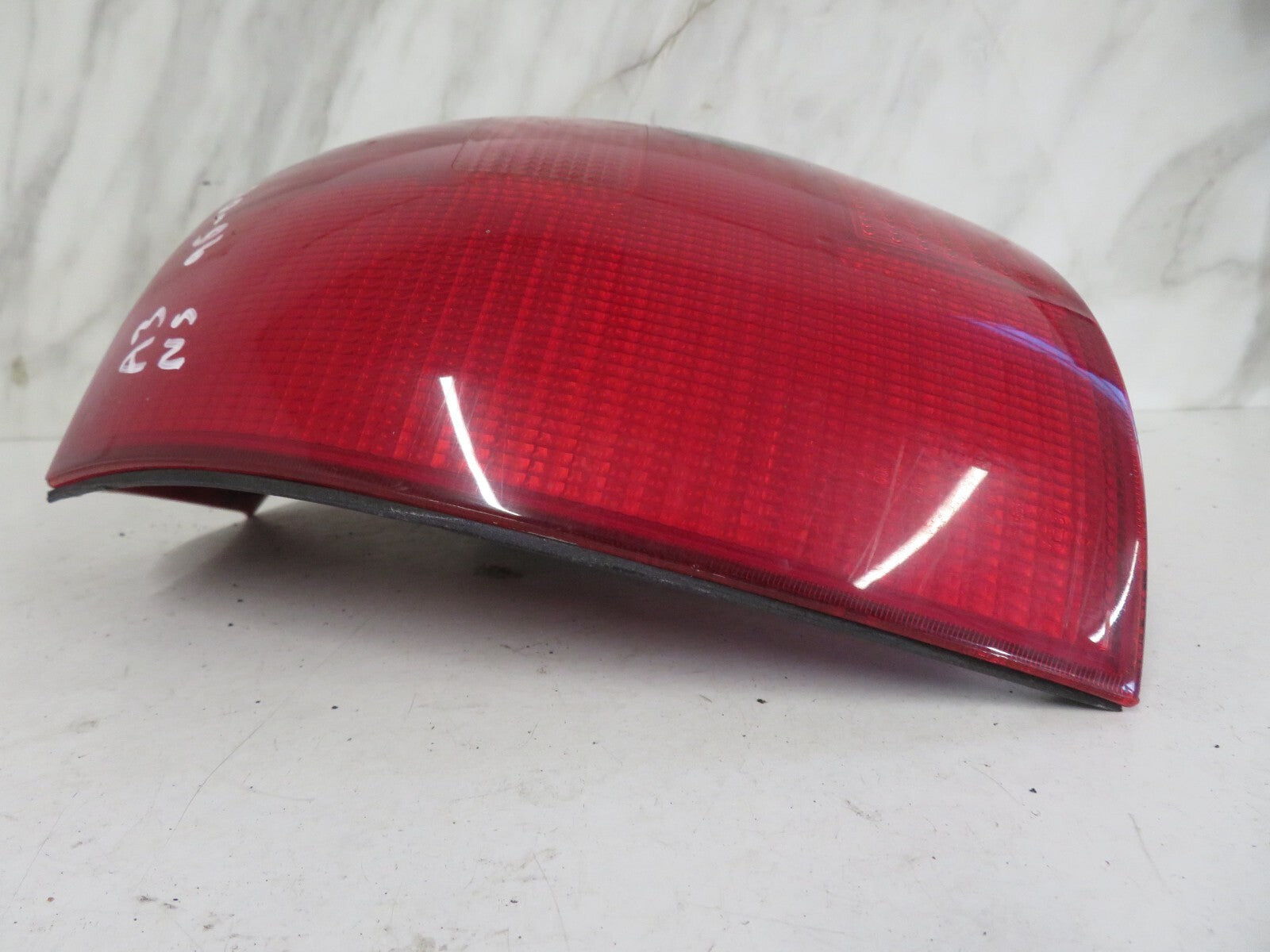 AUDI A3 NS PASSENGER REAR TAIL LIGHT 1996-2000 BK