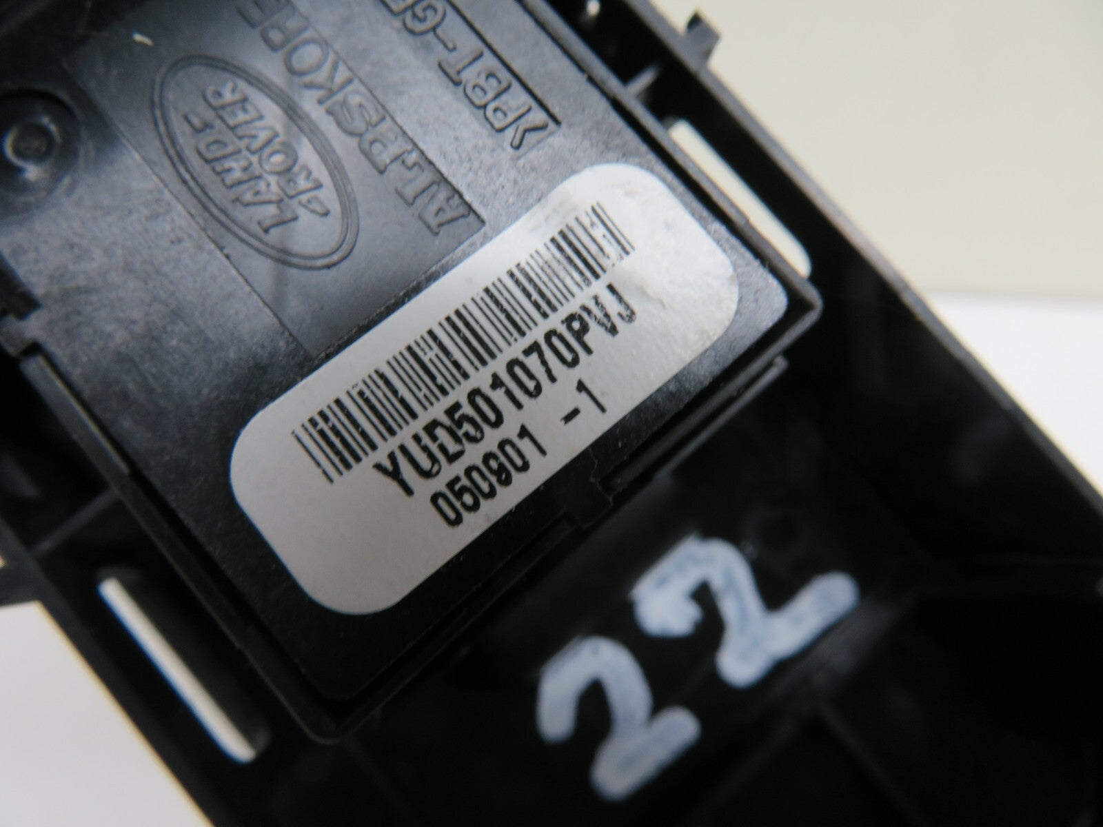 RANGE ROVER SPORT L320 REAR WINDOW SWITCH YUD501070 2005-2009 1235-22