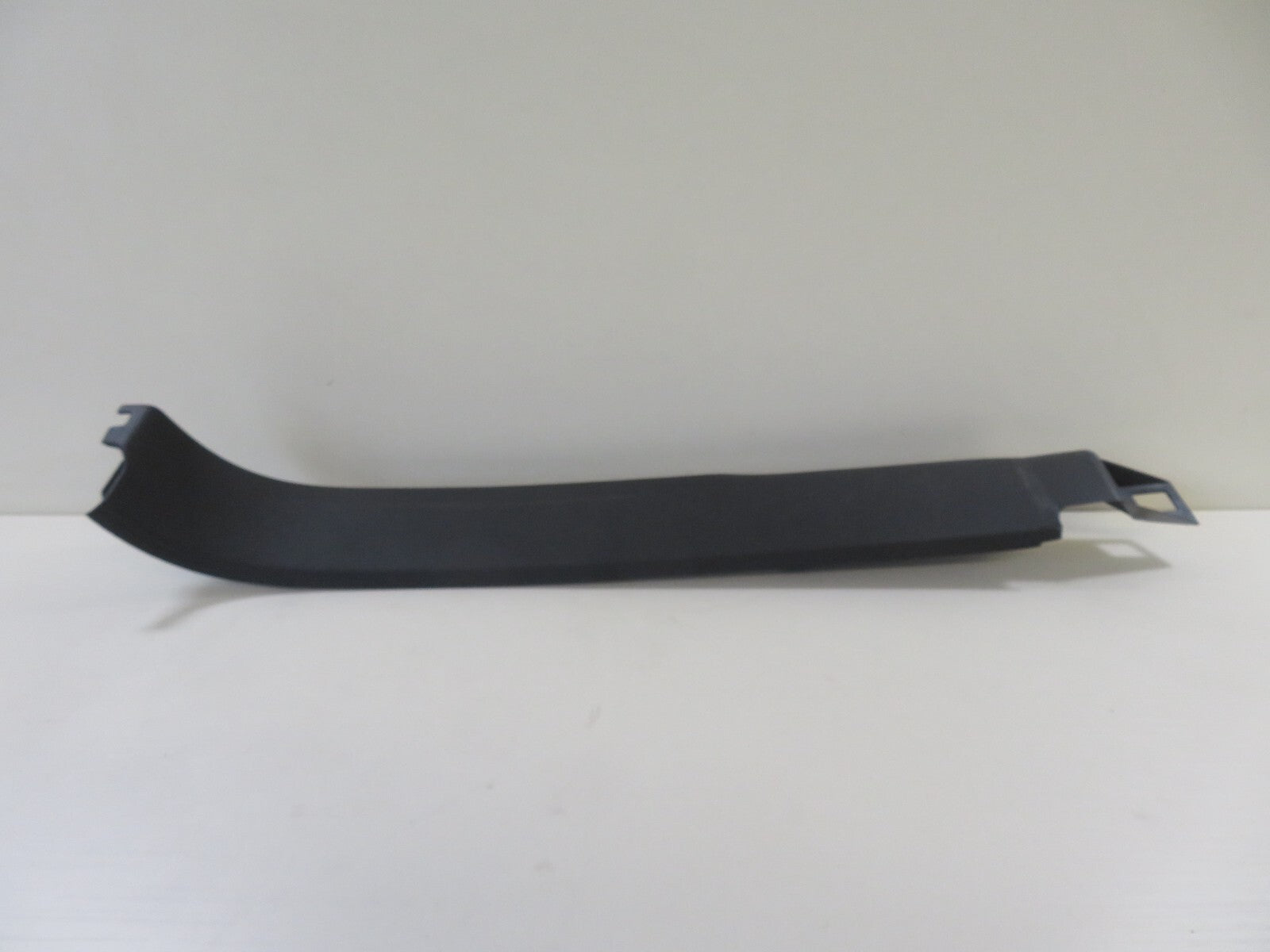 VW TOURAN OSR DRIVER REAR DOOR SILL TRIM 1T0853372B 2003-2009 1711-2