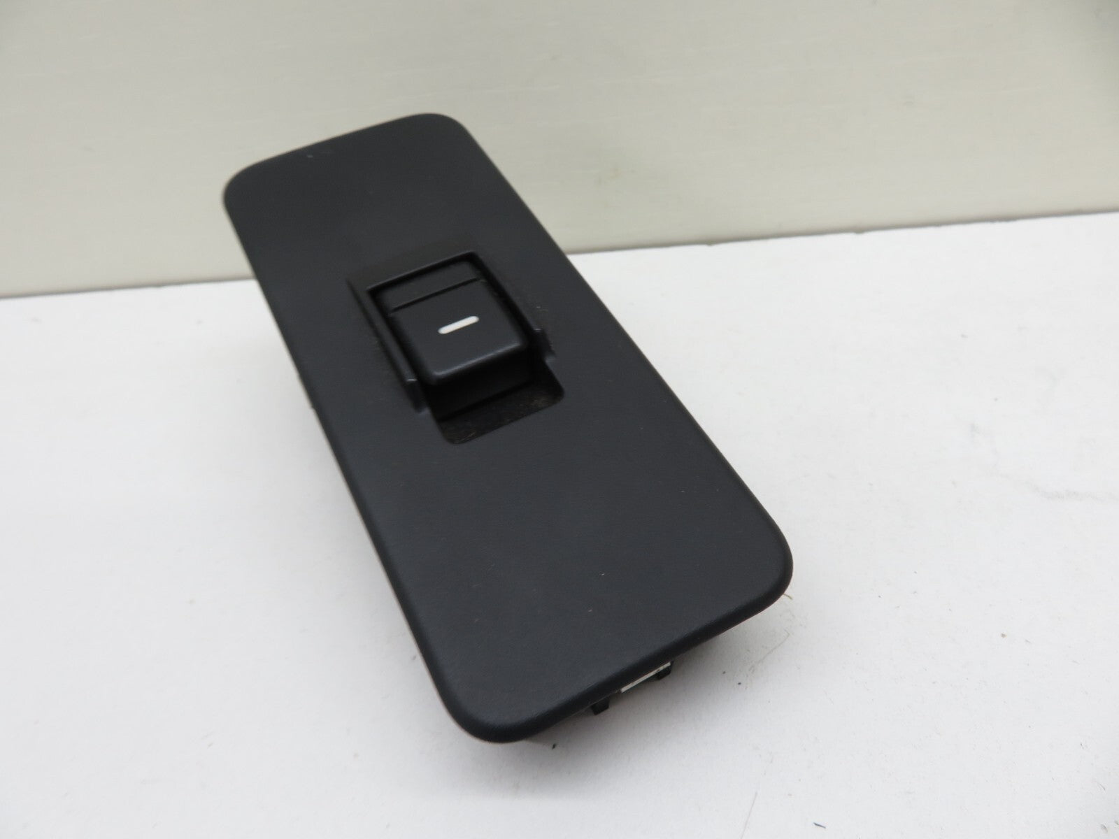 RANGE ROVER SPORT L320 REAR WINDOW SWITCH YUD501070 2005-2009 1235-22