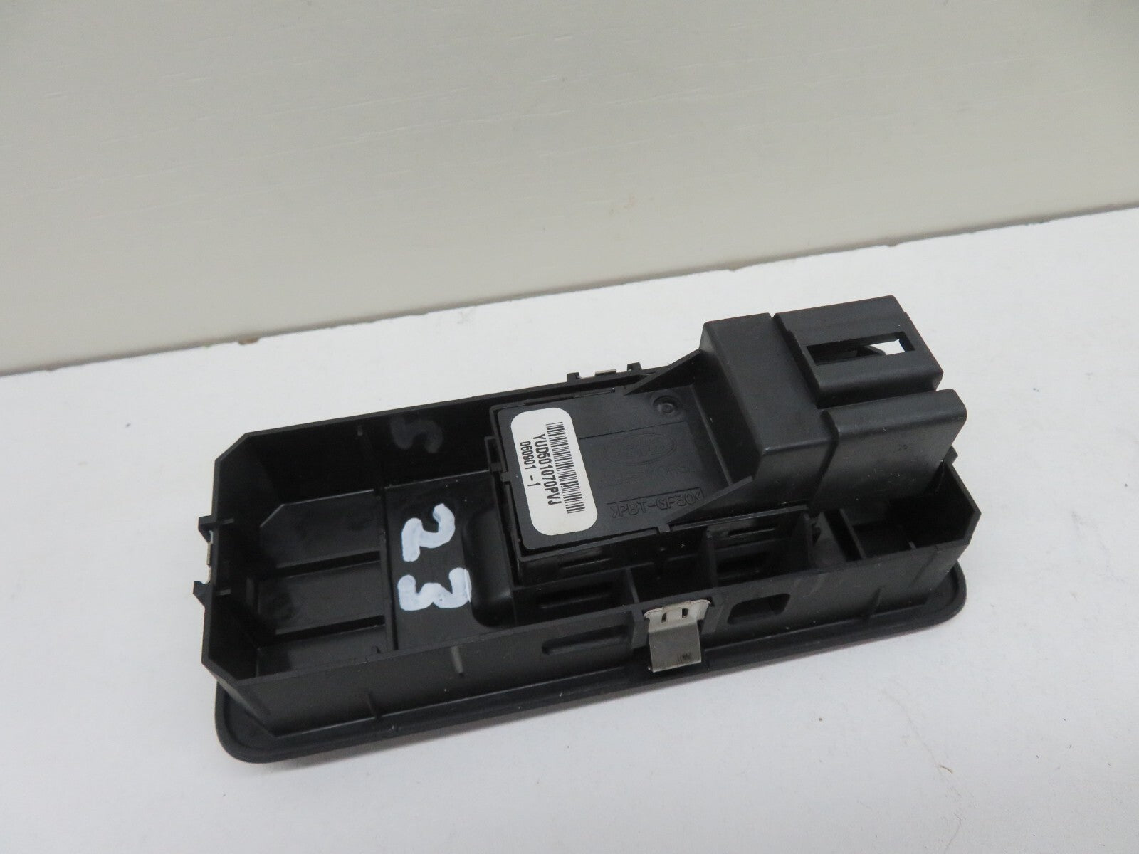 RANGE ROVER SPORT L320 REAR WINDOW SWITCH YUD501070 2005-2009 1235-23