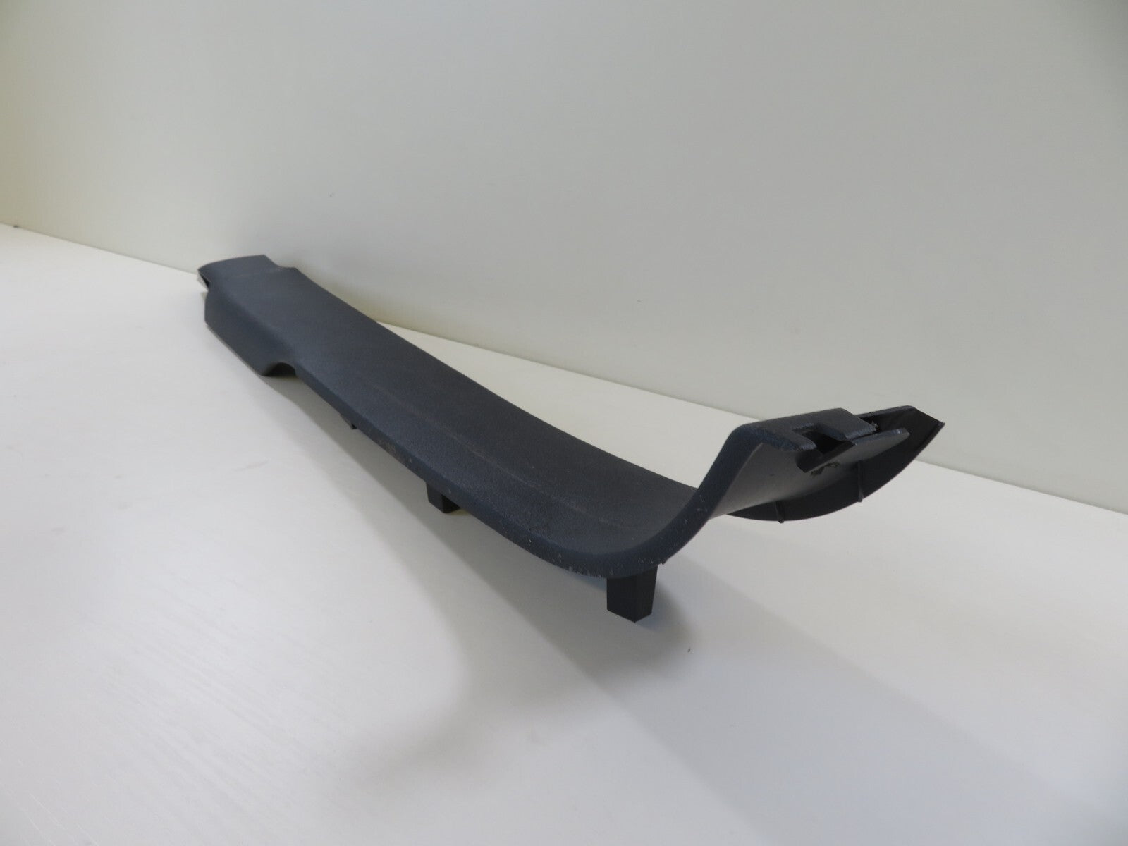 VW TOURAN OSR DRIVER REAR DOOR SILL TRIM 1T0853372B 2003-2009 1711-2