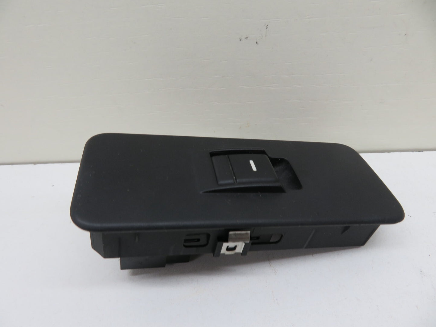 RANGE ROVER SPORT L320 REAR WINDOW SWITCH YUD501070 2005-2009 1235-23